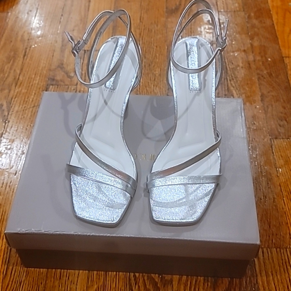 Size 10M Women's Franca Silver Dress Wedge Sandal, NIB